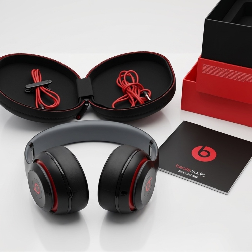 IOB Beats Studio Pro Wireless Over-Ear Headphones - Gloss Red & Black